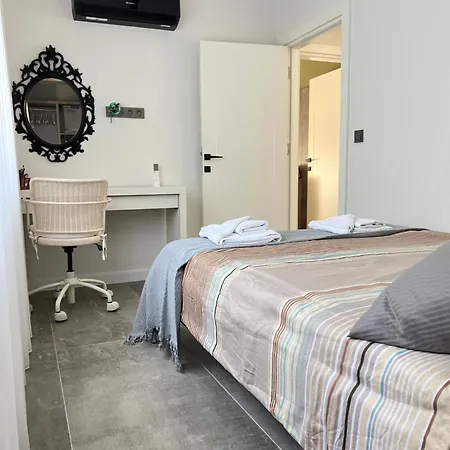Leos Apart2 Apartment