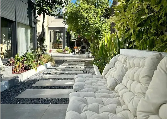 Lägenhet Leos Apart2 Side