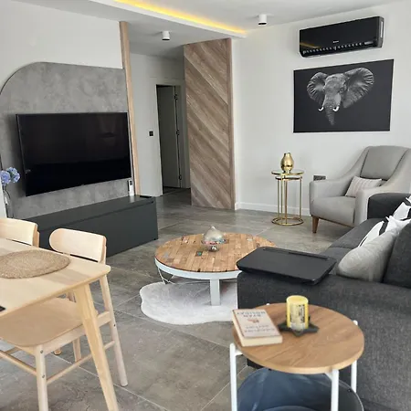 Apartment Leos Apart2 *