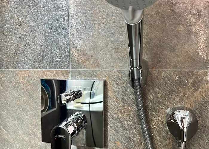 Leos Apart2 דירה סייד